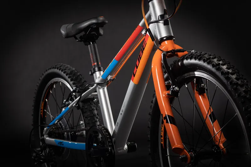 Cube acid 200 kids bike 2021 hotsell